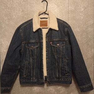 NWOT Levi’s Premium Sherpa Trucker Denim Jacket Fleece Lined Size S